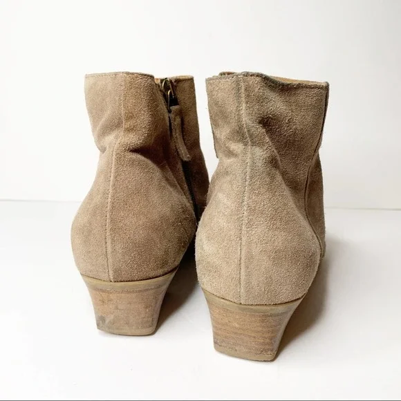 Aquatalia Suede Pointed Toe Booties SZ 10.5 - Picture 2 of 7